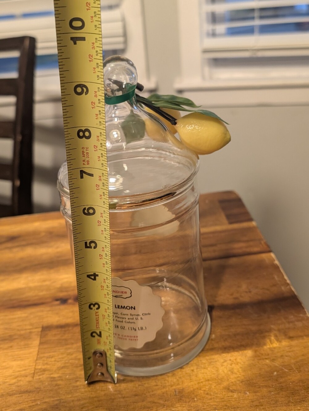 Vintage Apothecary Jar With Plastic Fruit Lemons - Picture 5 of 7